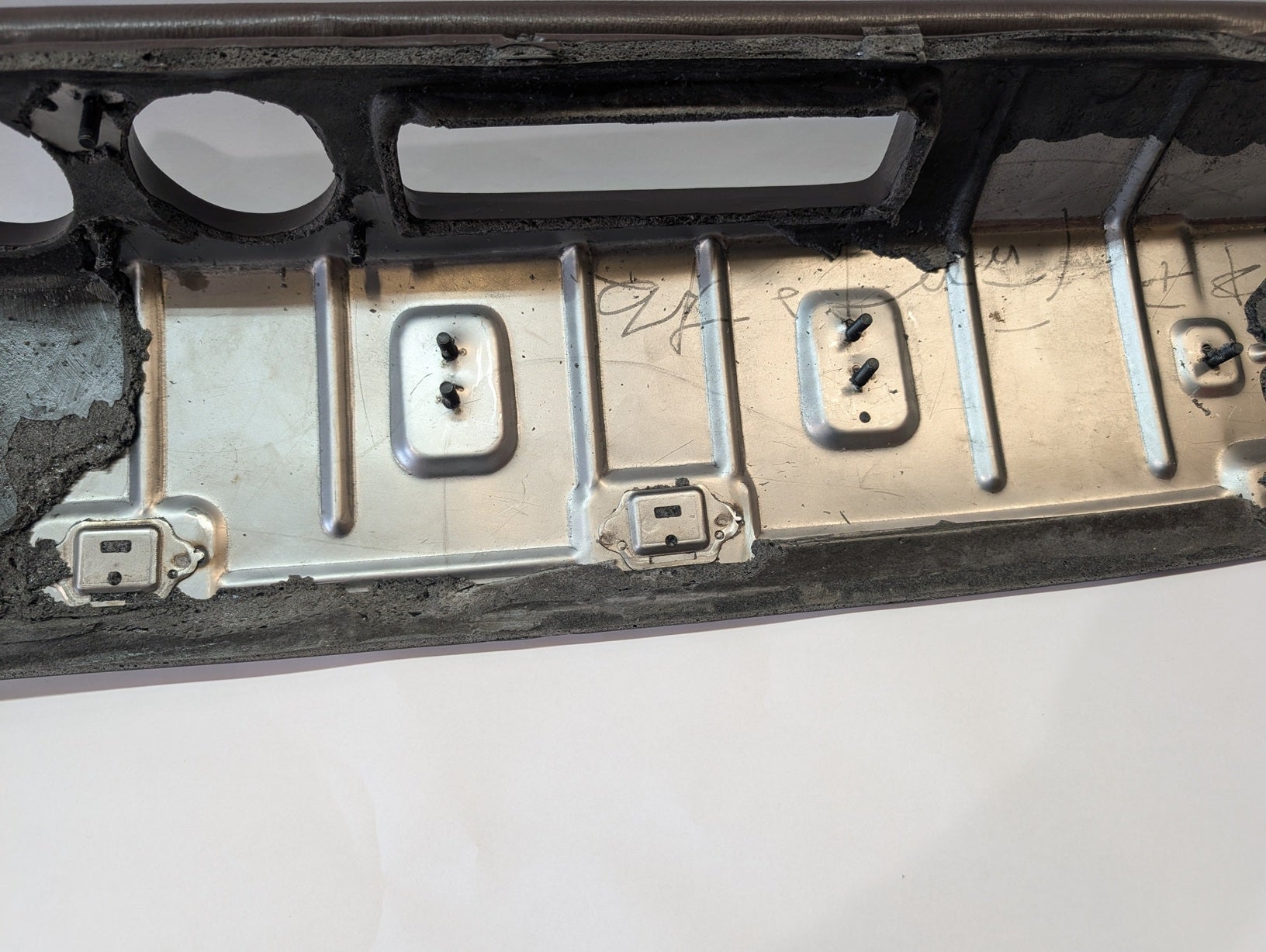 FJ60 Dash Safety Pad 55401-90A02 – Toyota Land Cruiser – The Rust