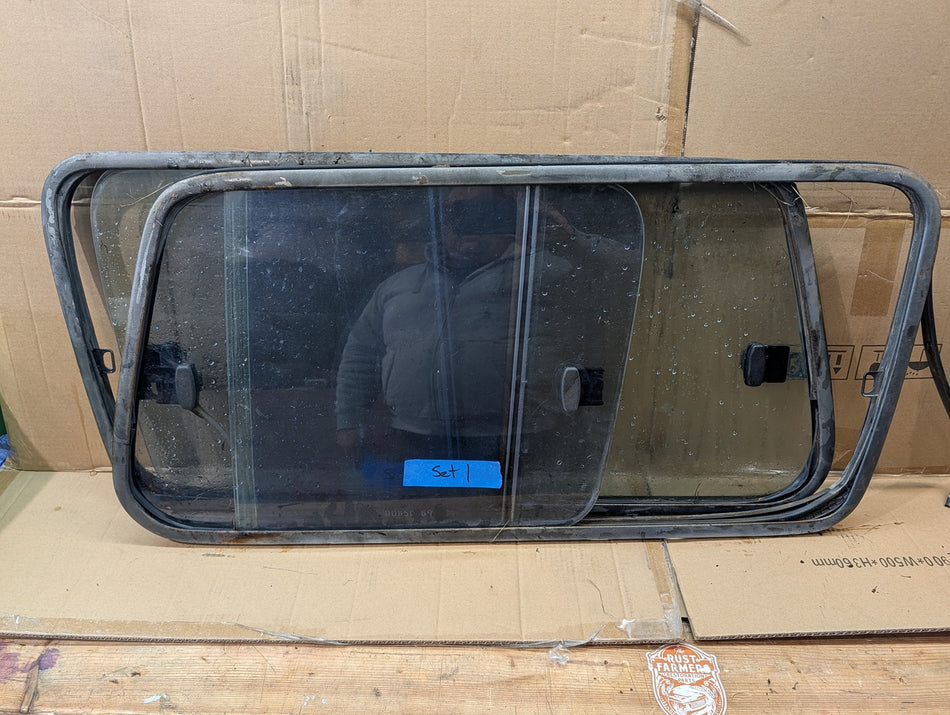 DAMAGED Australian Sliding Windows Cargo L & R OEM Toyota